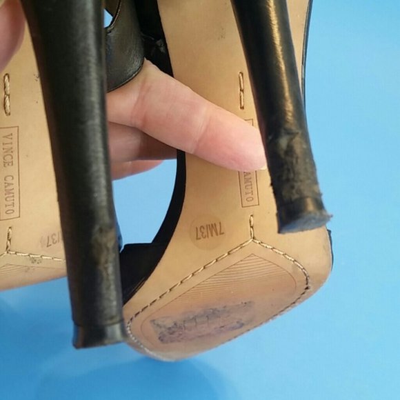 Vince Camuto Carlotte Asymmetrical Stiletto Heels EUC sz 7 - Picture 8 of 12